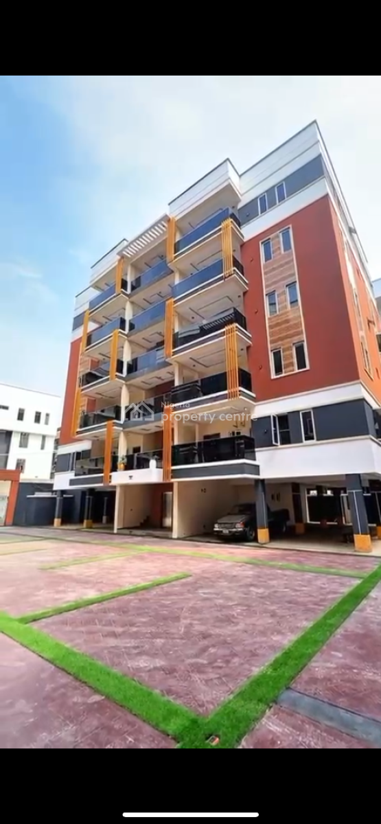 Spacious 2 Bedroom Apartment with Bq, Off Freedom Way, Lekki Phase 1, Lekki, Lagos, Flat / Apartment for Rent