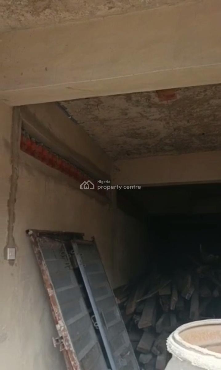 Medium Sized Warehouse Good for Storage., Randle, Ojuelegba, Surulere, Lagos, Warehouse for Rent
