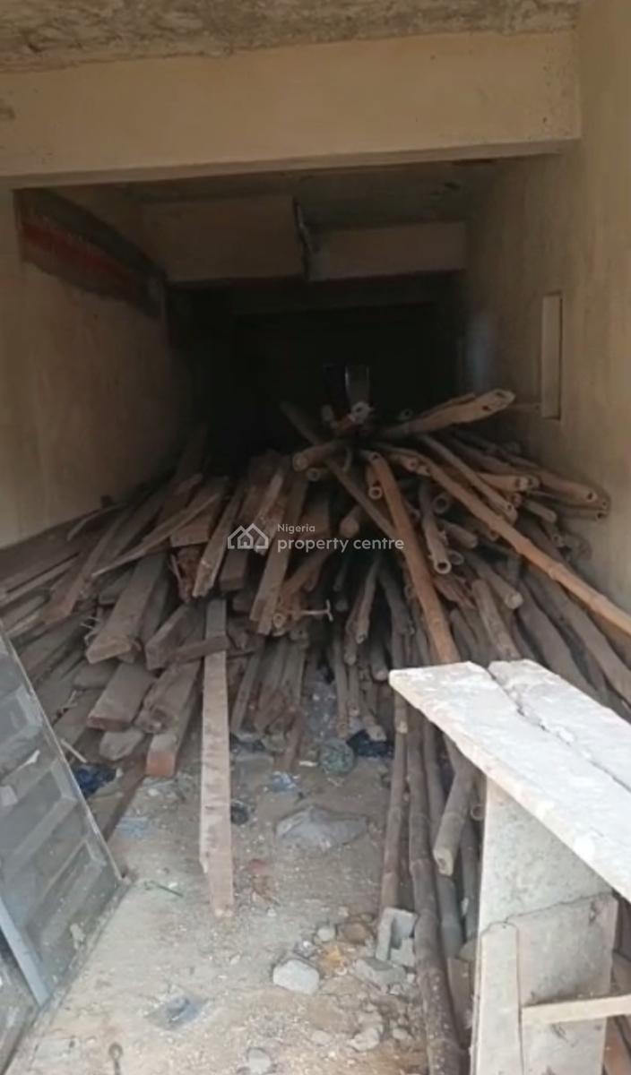 Medium Sized Warehouse Good for Storage., Randle, Ojuelegba, Surulere, Lagos, Warehouse for Rent