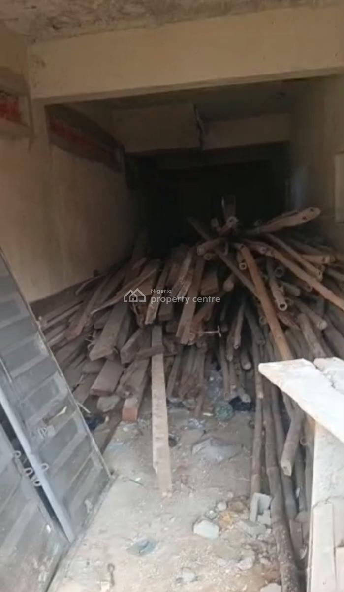 Medium Sized Warehouse Good for Storage., Randle, Ojuelegba, Surulere, Lagos, Warehouse for Rent