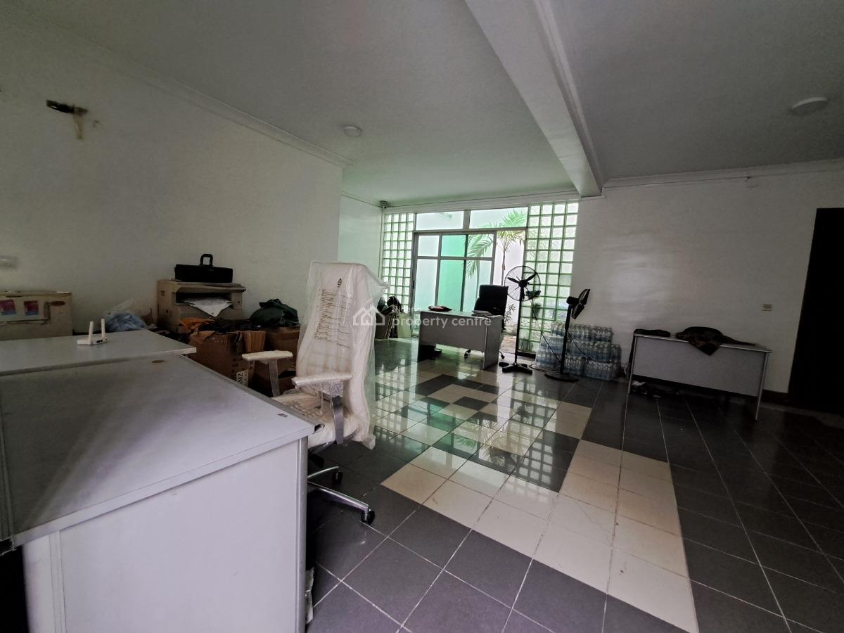 Ground Floor Space Measuring 30sqm for Commercial Purpose, Adebayo Doherty, Lekki Phase 1, Lekki, Lagos, Commercial Property for Rent