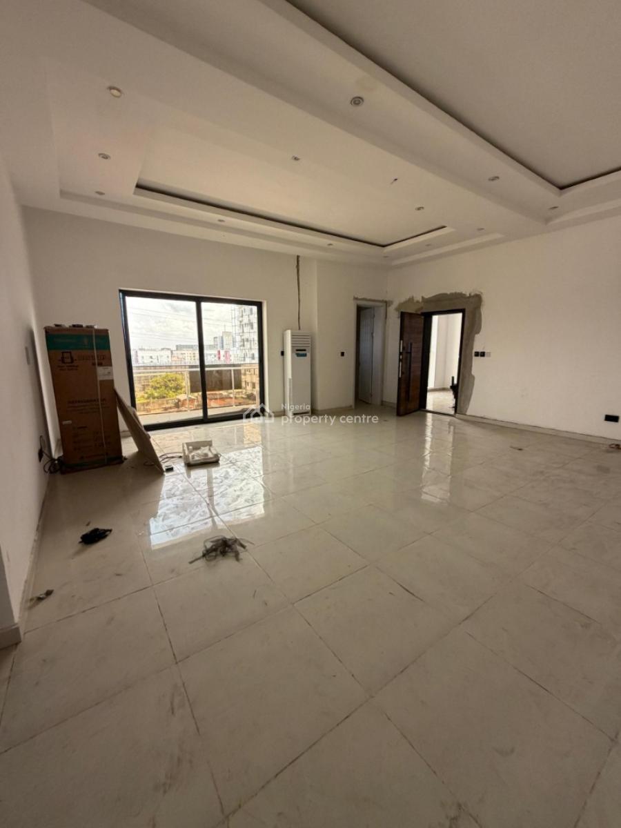 Spacious Luxury 3-bedroom Penthouse with Modern Features in a Serene E, Lekki Right Hand Side., Lekki Phase 1, Lekki, Lagos, Flat / Apartment for Rent