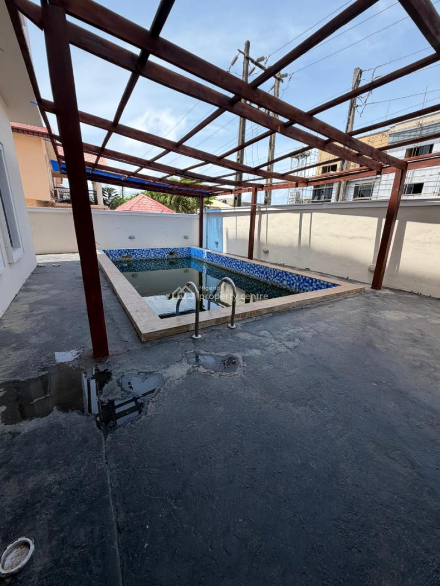 Spacious Luxury 3-bedroom Penthouse with Modern Features in a Serene E, Lekki Right Hand Side., Lekki Phase 1, Lekki, Lagos, Flat / Apartment for Rent