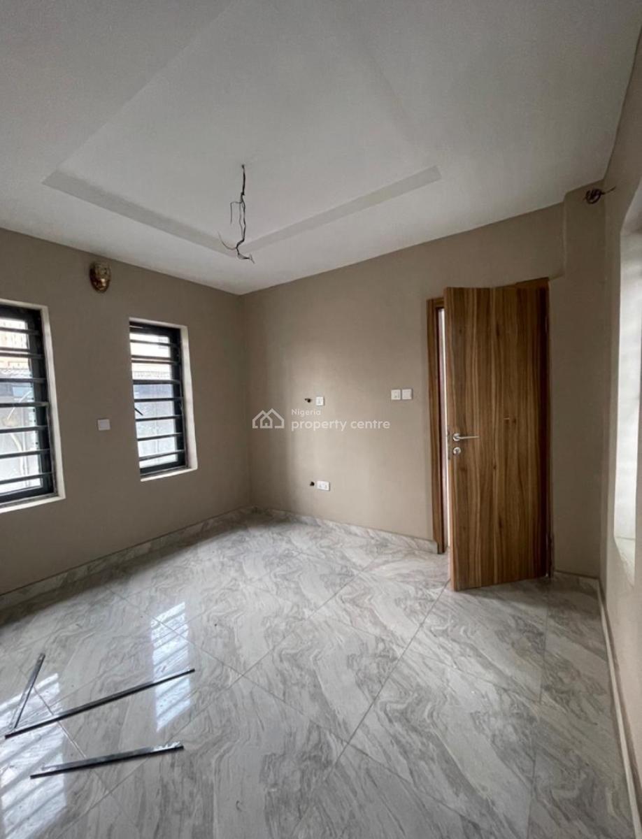 Lovely 2 Bedroom Apartment, Ojuelegba, Surulere, Lagos, Flat / Apartment for Rent