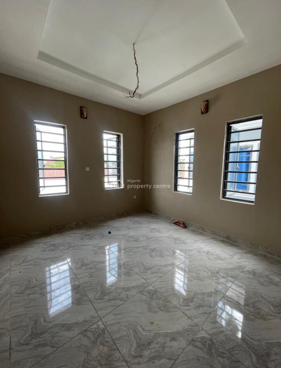 Lovely 2 Bedroom Apartment, Ojuelegba, Surulere, Lagos, Flat / Apartment for Rent