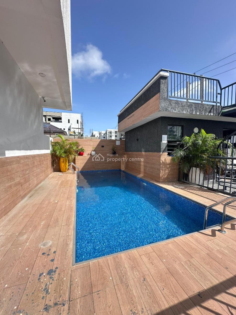2 Bedroom Apartment with Pool &gym, Lekki Phase 1, Lekki, Lagos, Flat / Apartment for Rent