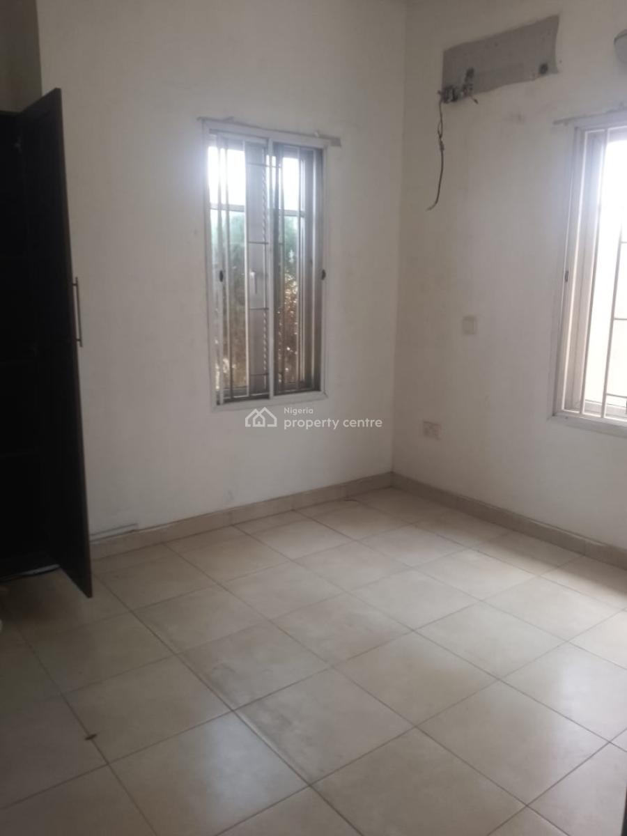 Self Service Up 2 Bedroom Flat, Off Adewunmi Adebimpe Street, Lekki Phase 1, Lekki, Lagos, Flat / Apartment for Rent