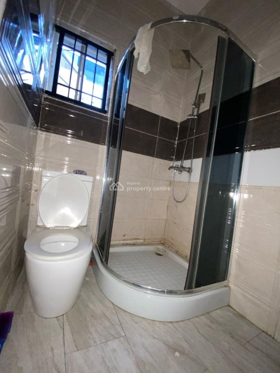 Single Room Apartment with  Shared Kitchen, Lekki, Lagos, Self Contain (single Rooms) for Rent