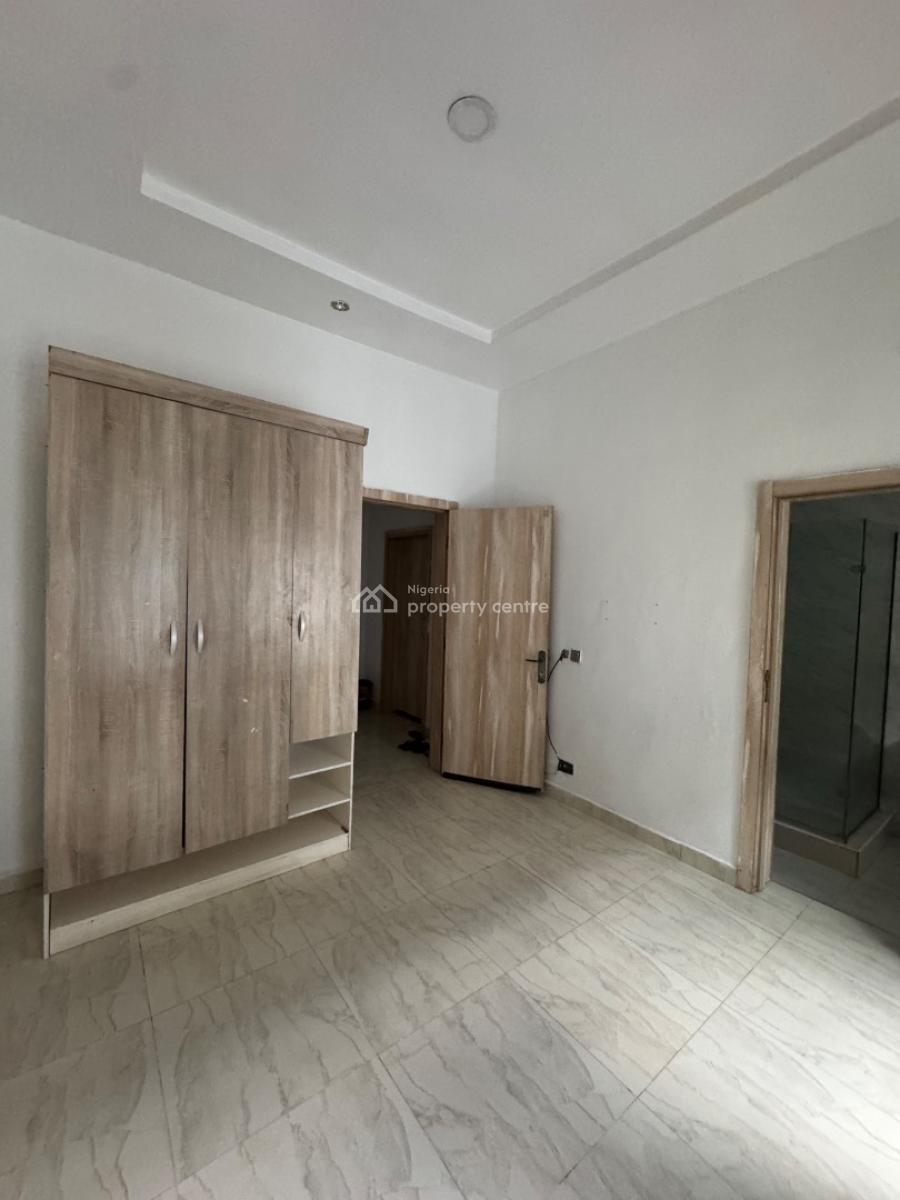 Standard Single Room in a Duplex Shared Apt, Orchid Road, Lekki, Lagos, Self Contain (single Rooms) for Rent
