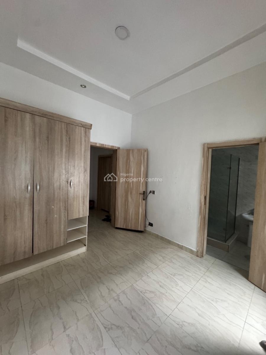 Standard Single Room in a Duplex Shared Apt, Orchid Road, Lekki, Lagos, Self Contain (single Rooms) for Rent