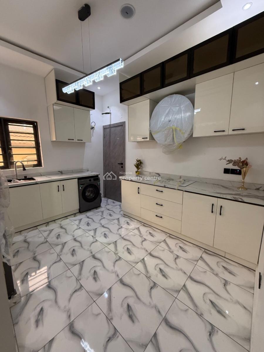 Newly Built 4 Bedroom Terrace Duplex with Maids Room, Lekki Phase 1, Lekki, Lagos, Terraced Duplex for Sale
