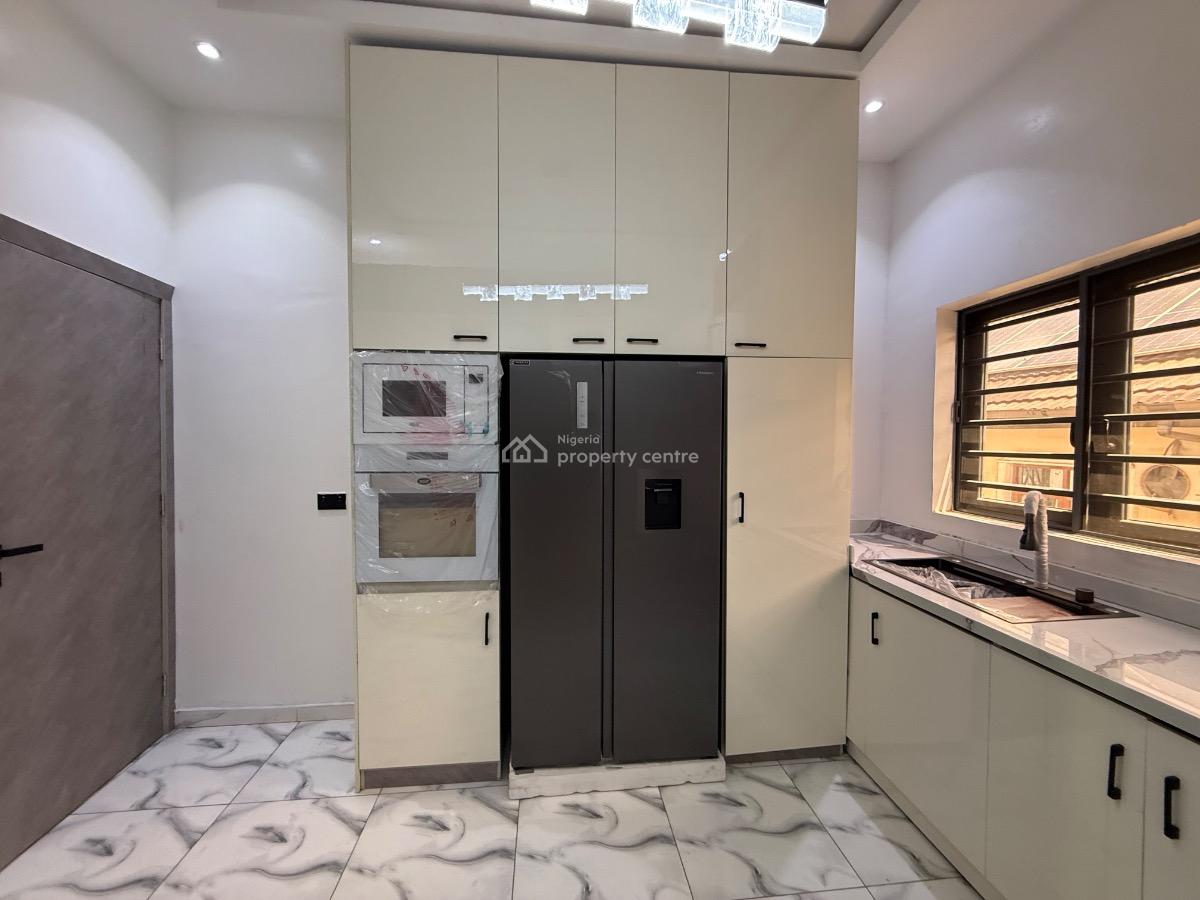 Newly Built 4 Bedroom Terrace Duplex with Maids Room, Lekki Phase 1, Lekki, Lagos, Terraced Duplex for Sale