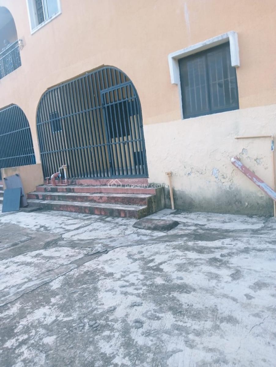 Well Spacious 3 Bedroom Flat in a Secured Estate, Unilag Estate, Gra Phase 1, Magodo, Lagos, Flat / Apartment for Rent