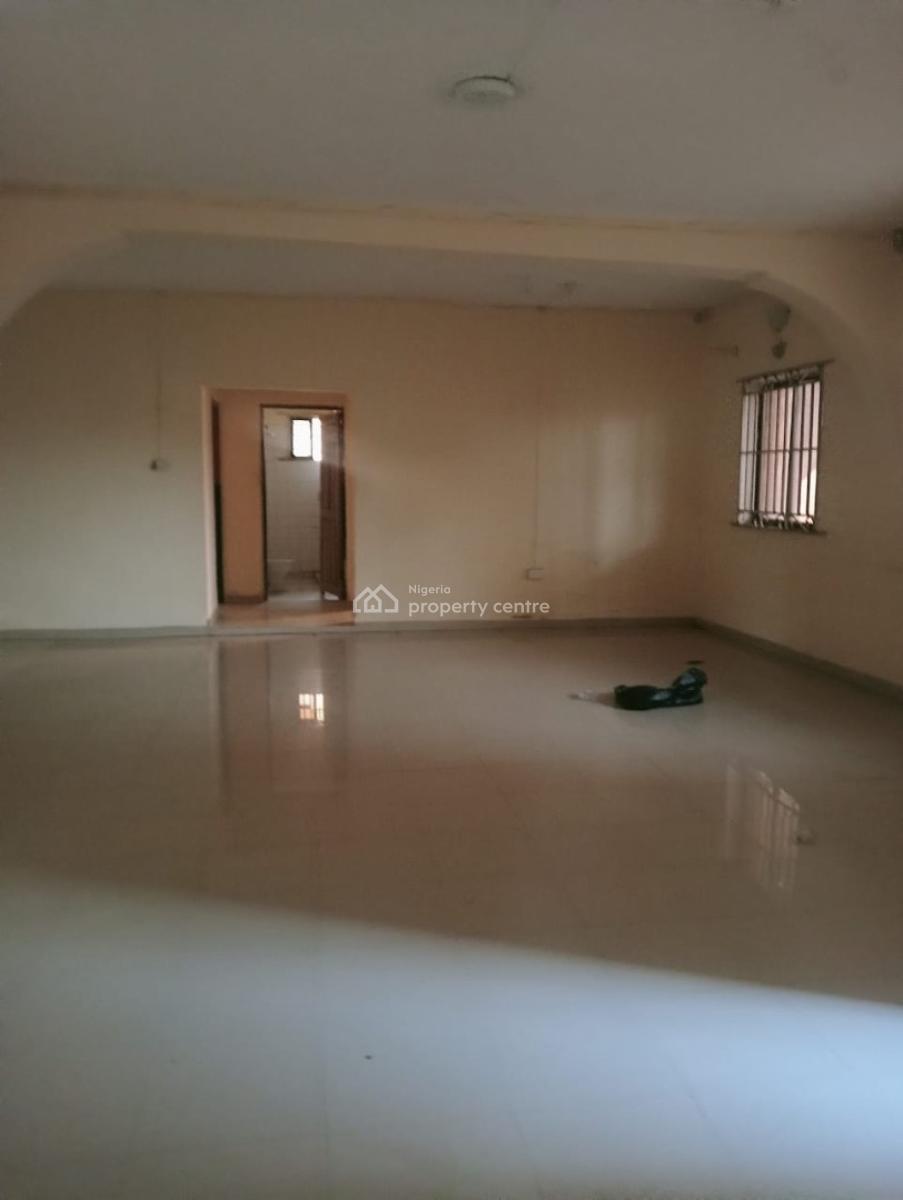 Well Spacious 3 Bedroom Flat in a Secured Estate, Unilag Estate, Gra Phase 1, Magodo, Lagos, Flat / Apartment for Rent