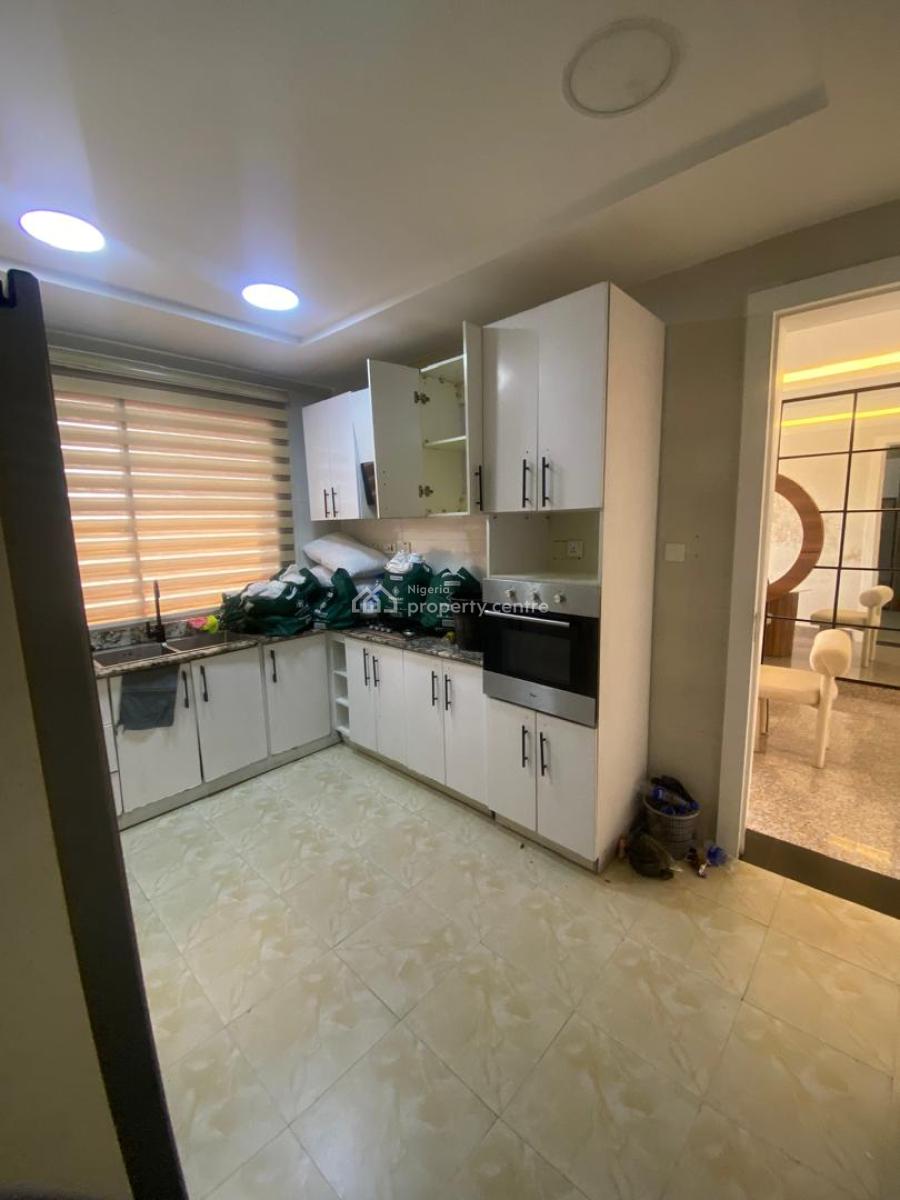 Luxury 4 Bedroom Penthouse on 3floors with Bq, Ikate Lekki Right, Lekki, Lagos, Flat / Apartment for Rent