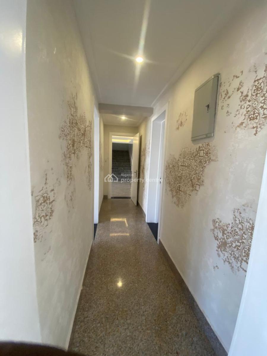 Luxury 4 Bedroom Penthouse on 3floors with Bq, Ikate Lekki Right, Lekki, Lagos, Flat / Apartment for Rent