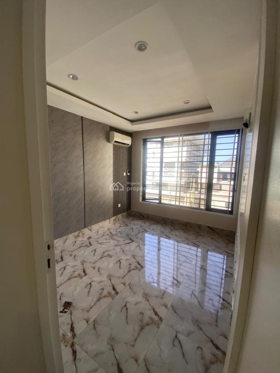 Luxury 4 Bedroom Penthouse on 3floors with Bq, Ikate Lekki Right, Lekki, Lagos, Flat / Apartment for Rent