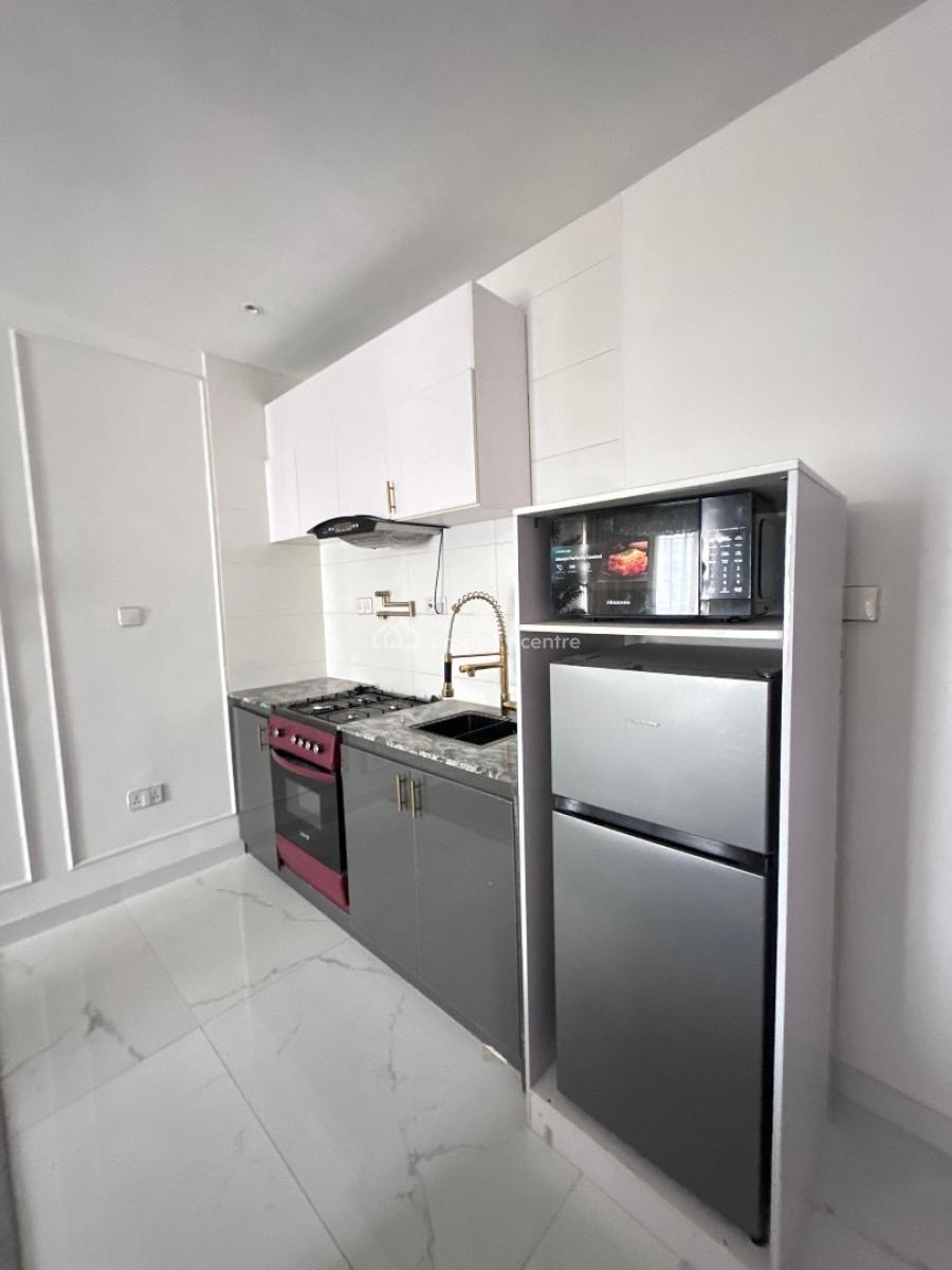 Fully Furnished 1 Bedroom Apartment (1st Floor), Lekki Phase 1, Lekki, Lagos, Mini Flat (room and Parlour) for Rent
