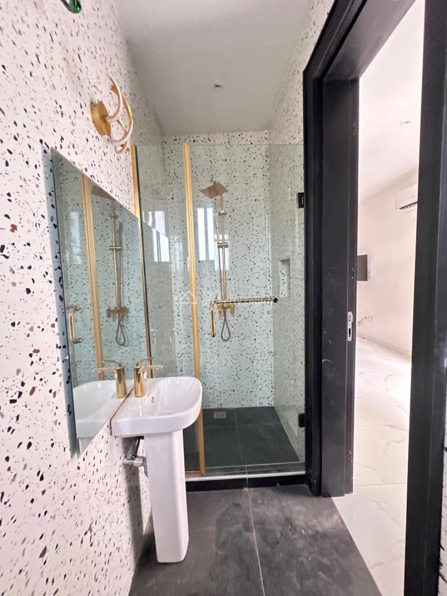 Fully Furnished 1 Bedroom Apartment (1st Floor), Lekki Phase 1, Lekki, Lagos, Mini Flat (room and Parlour) for Rent