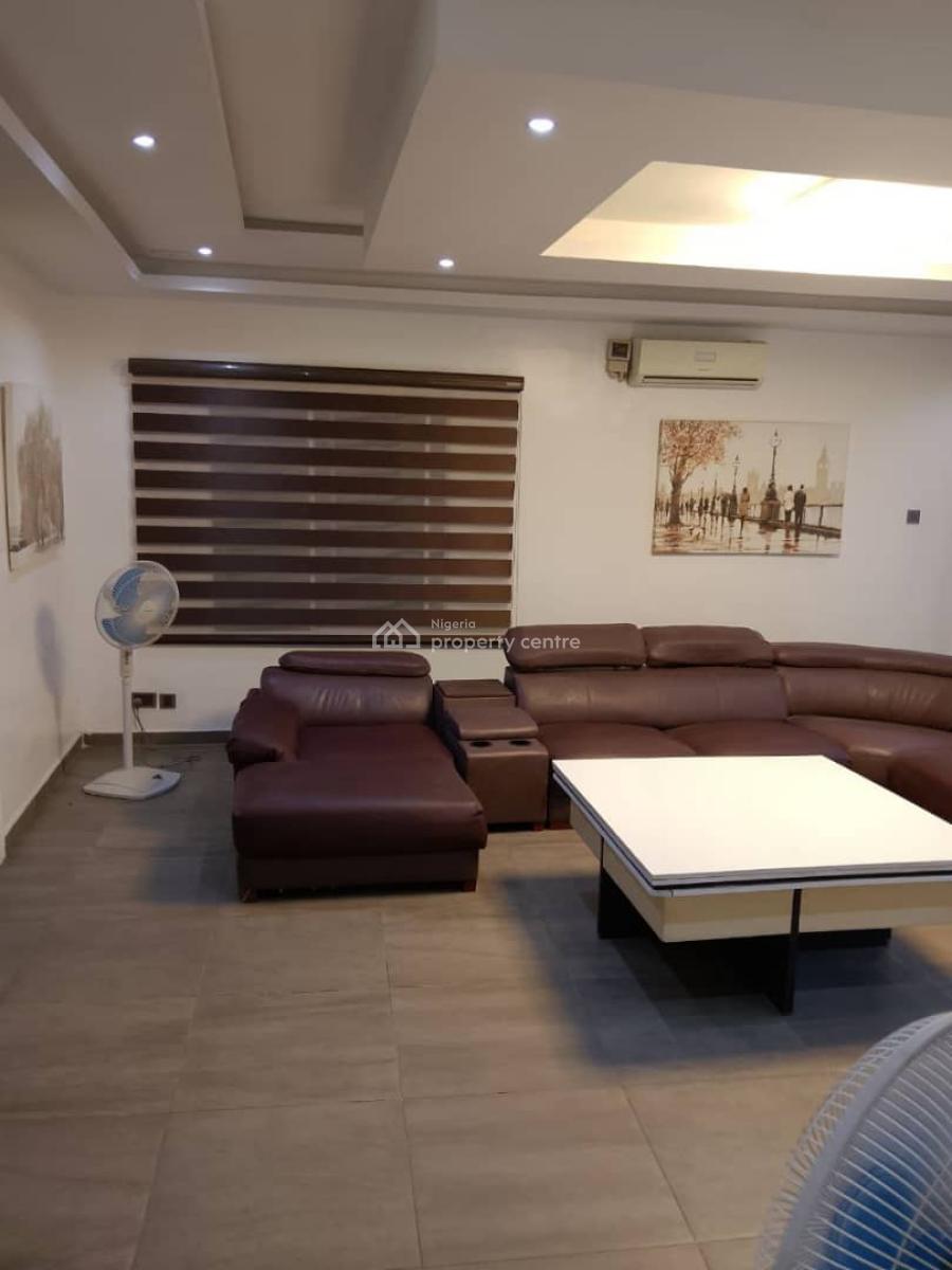 Distress Furnished 3 Bedroom Apartment with Bq, Kenneth Odidika Estate, Ologolo, Lekki, Lagos, Flat / Apartment for Sale