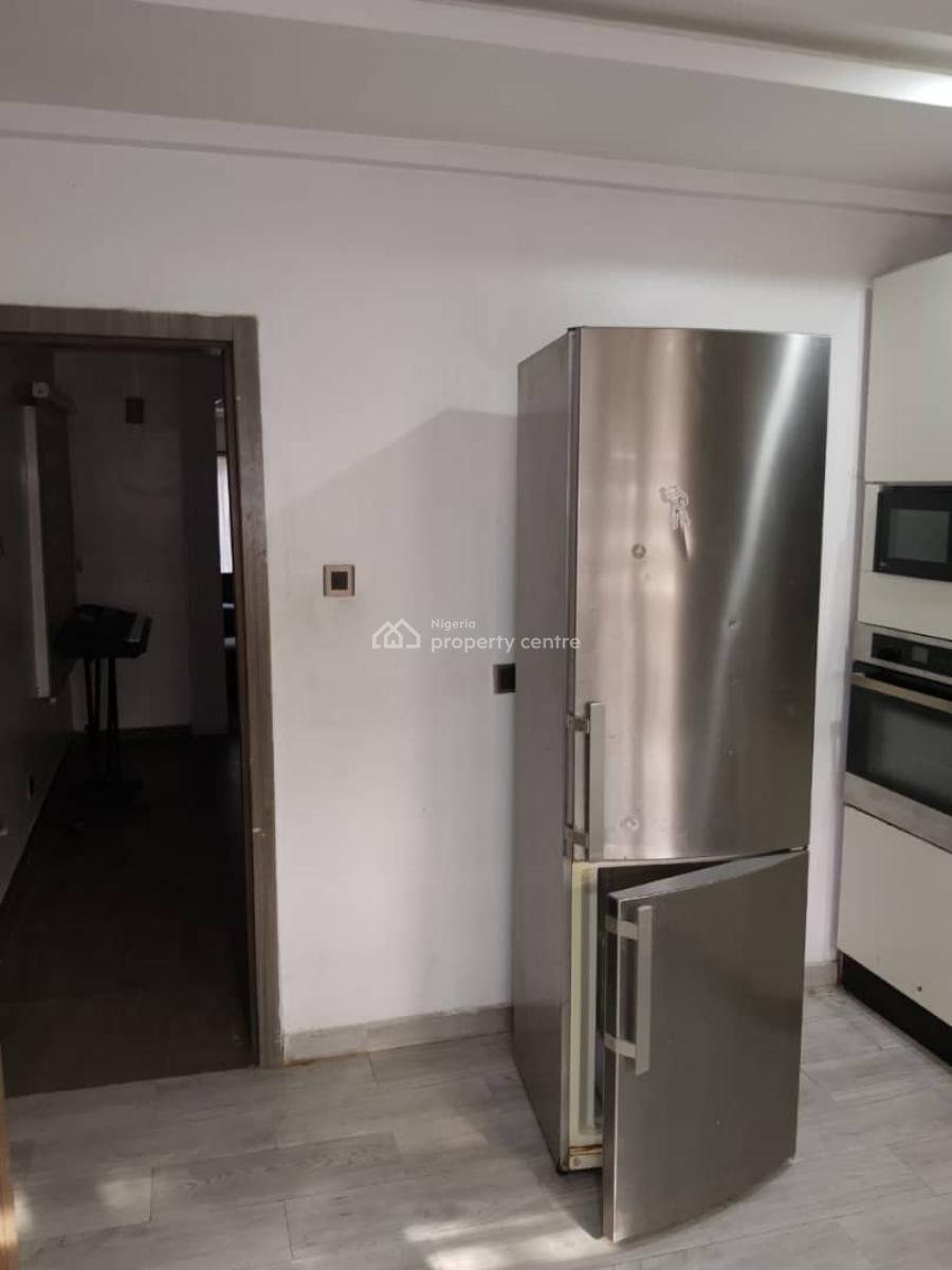 Distress Furnished 3 Bedroom Apartment with Bq, Kenneth Odidika Estate, Ologolo, Lekki, Lagos, Flat / Apartment for Sale