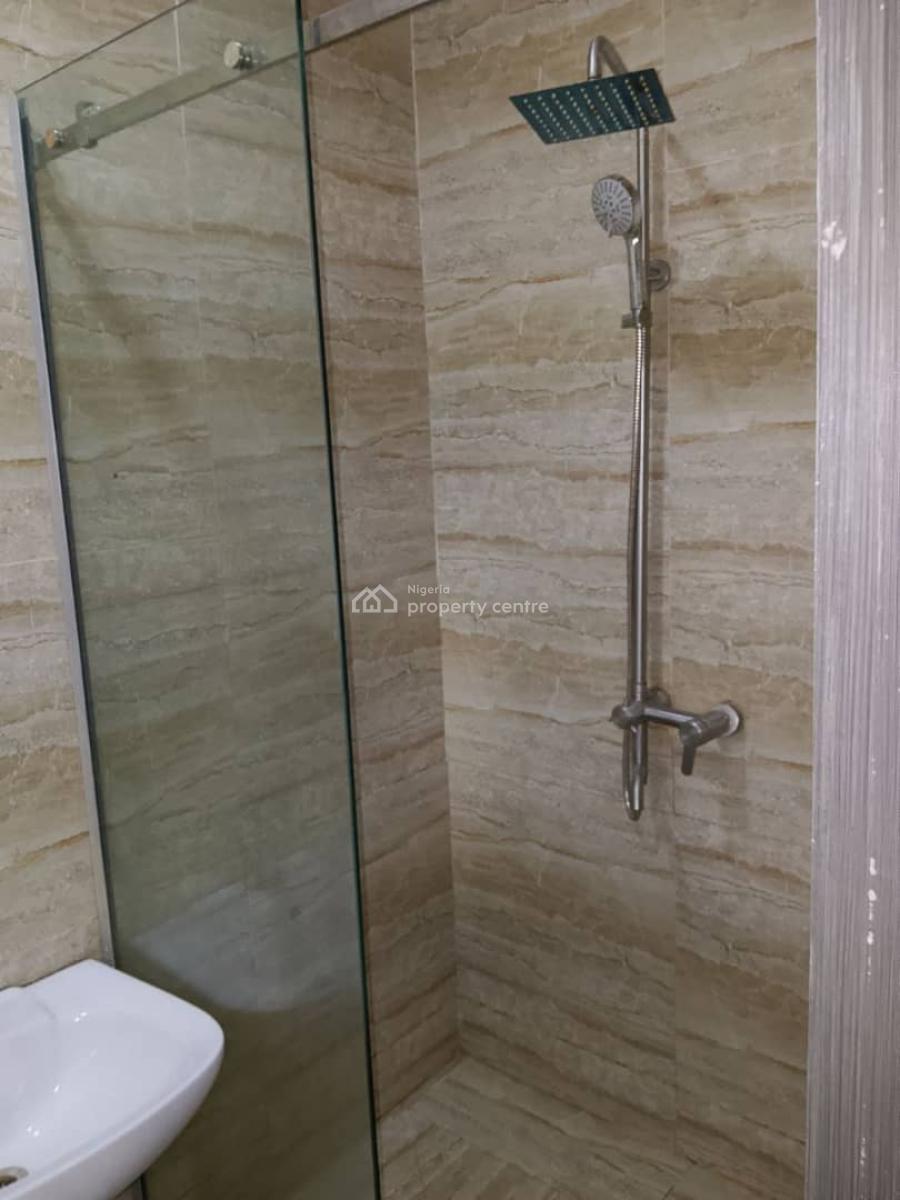 Distress Furnished 3 Bedroom Apartment with Bq, Kenneth Odidika Estate, Ologolo, Lekki, Lagos, Flat / Apartment for Sale