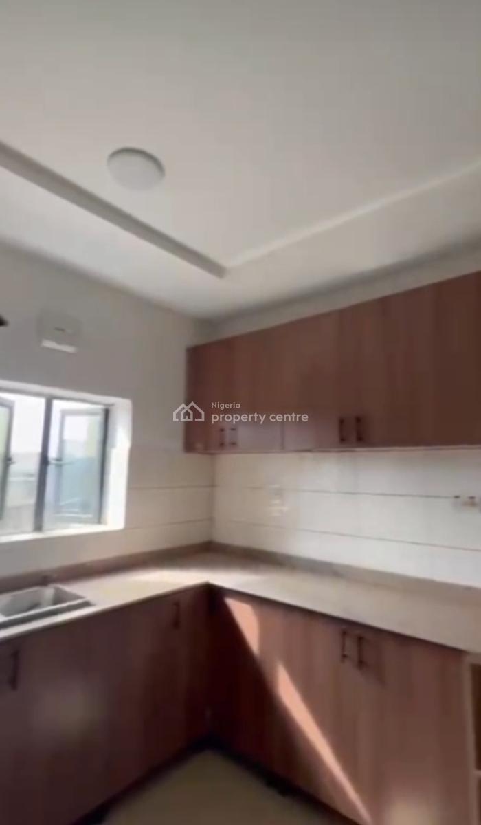 Nicely Built 3 Bedrooms Flat with Bq, Idu Industrial, Abuja, Flat / Apartment for Rent