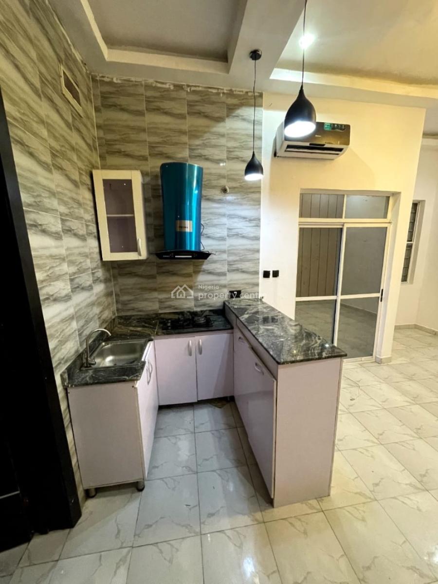 Specious Service Mini Flat, New Road Alpha Beach, Lekki, Lagos, Mini Flat (room and Parlour) for Rent