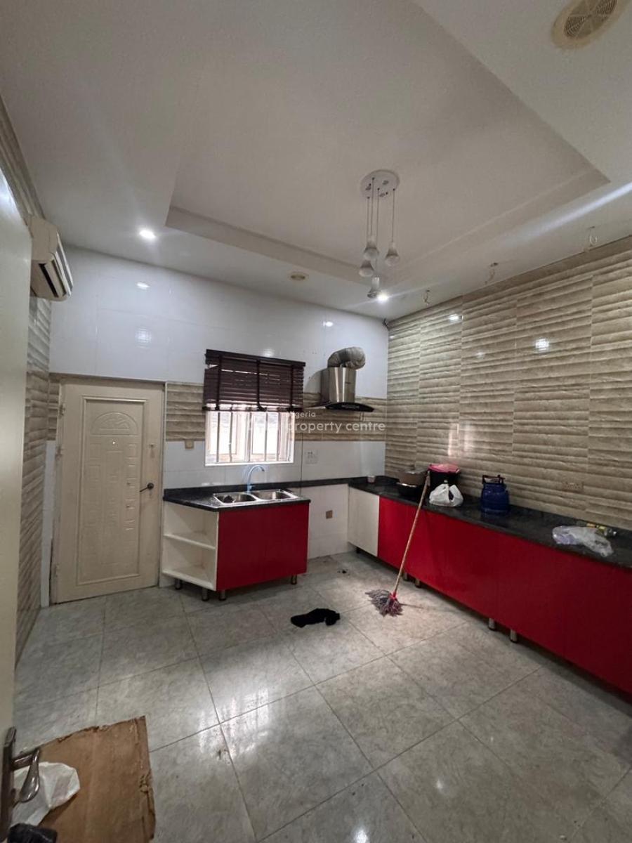 Commercial 3 Bedrooms Fully Detached Duplex, Chevron, Lekki Phase 2, Lekki, Lagos, Shop for Rent