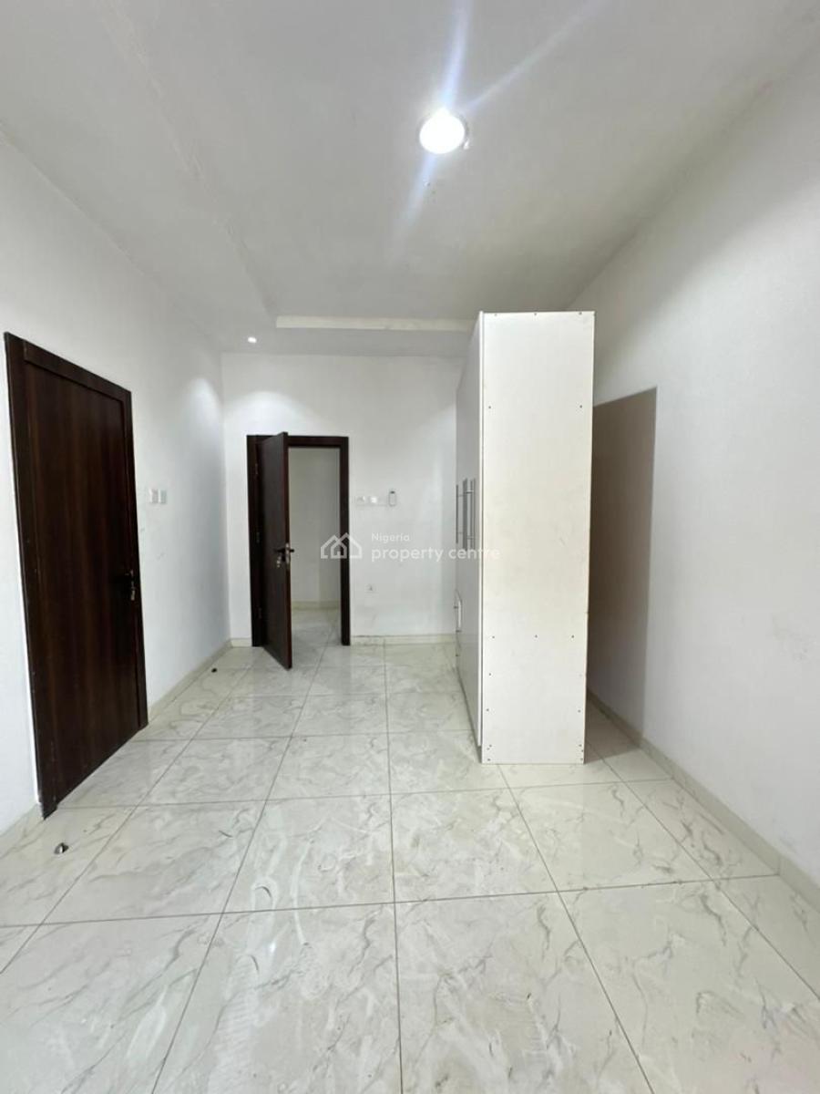 Decently Finished 2 Bedroom Apartment, Lekki Phase 1, Lekki, Lagos, Self Contain (single Rooms) for Rent