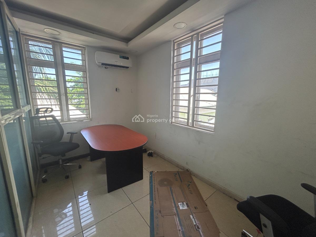 Luxury and Spacious Shop Space., Lekki Phase 1, Lekki, Lagos, Shop for Rent