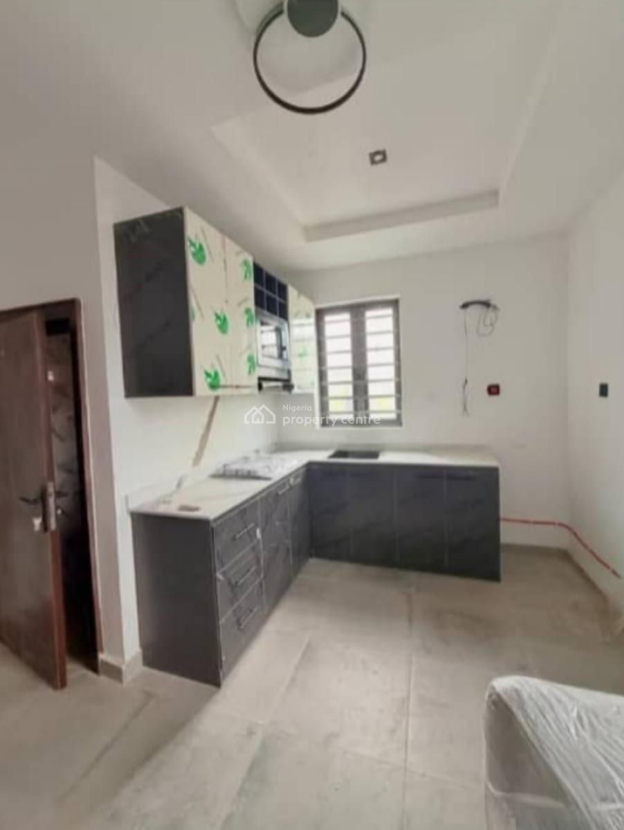 2 Bedroom Maisonette, Iju-ishaga, Agege, Lagos, Terraced Duplex for Sale