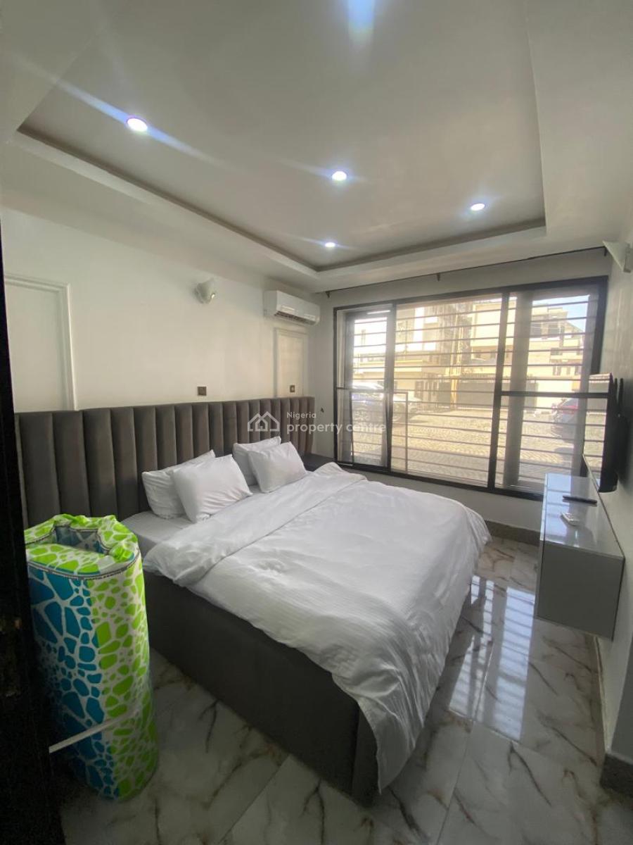 Luxury 3 Bedroom Apartment with Bq, Lekki Right, Ikate, Lekki, Lagos, Flat / Apartment for Rent