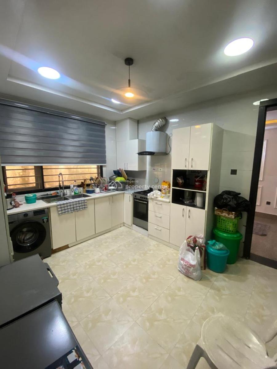 Luxury 3 Bedroom Apartment with Bq, Lekki Right, Ikate, Lekki, Lagos, Flat / Apartment for Rent