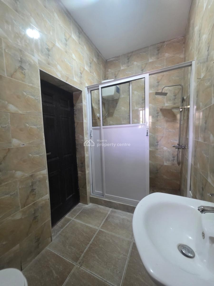 Clean and Spacious 4 Bedroom Terrace Duplex with Bq, Guzape District, Abuja, Terraced Duplex for Rent