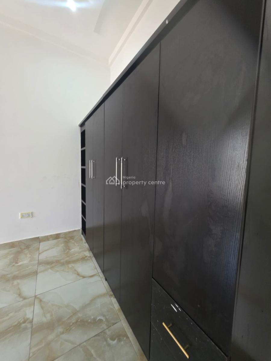 Clean and Spacious 4 Bedroom Terrace Duplex with Bq, Guzape District, Abuja, Terraced Duplex for Rent
