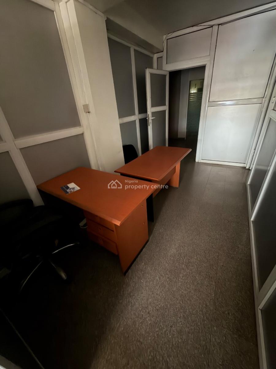 Already Partitioned 20sqm Office Space Facing Lekki Expressway, Bakky Plaza,agungi, Lekki, Lagos, Office Space for Rent
