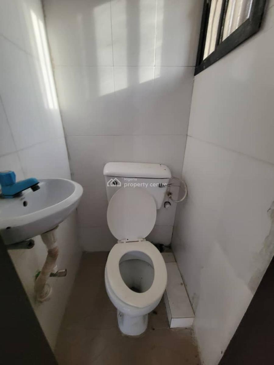 Sharp and Beautiful Room and Parlour, Ado Road, Ajah, Lagos, Flat / Apartment for Rent