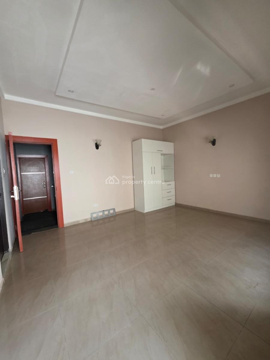 Clean Spacious 4 Bedroom Terrace Duplex with Bq, Guzape District, Abuja, Terraced Duplex for Rent
