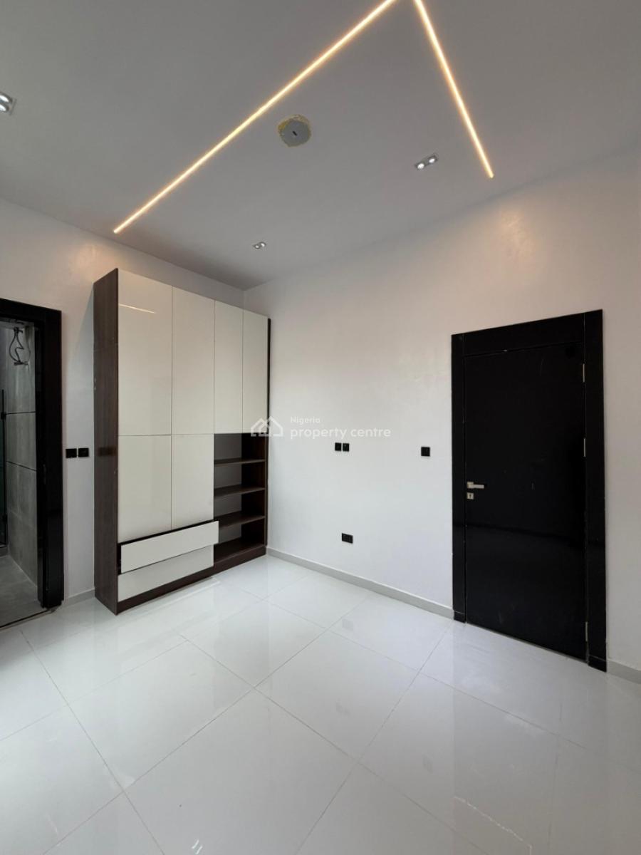 5 B/r Detached House, Vgc, Lekki, Lagos, House for Sale