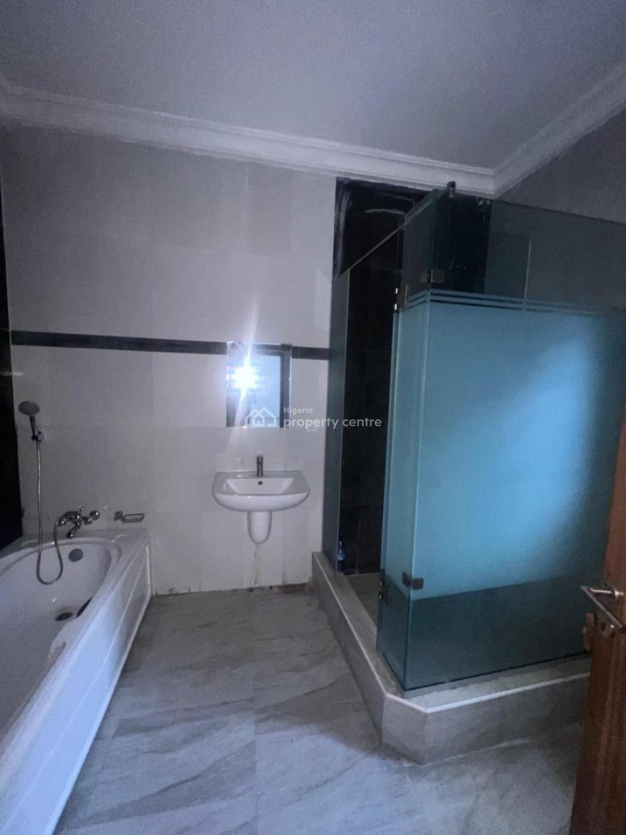 3 Bedroom Apartment with Bq Available, Ikoyi, Lagos, Flat / Apartment for Rent