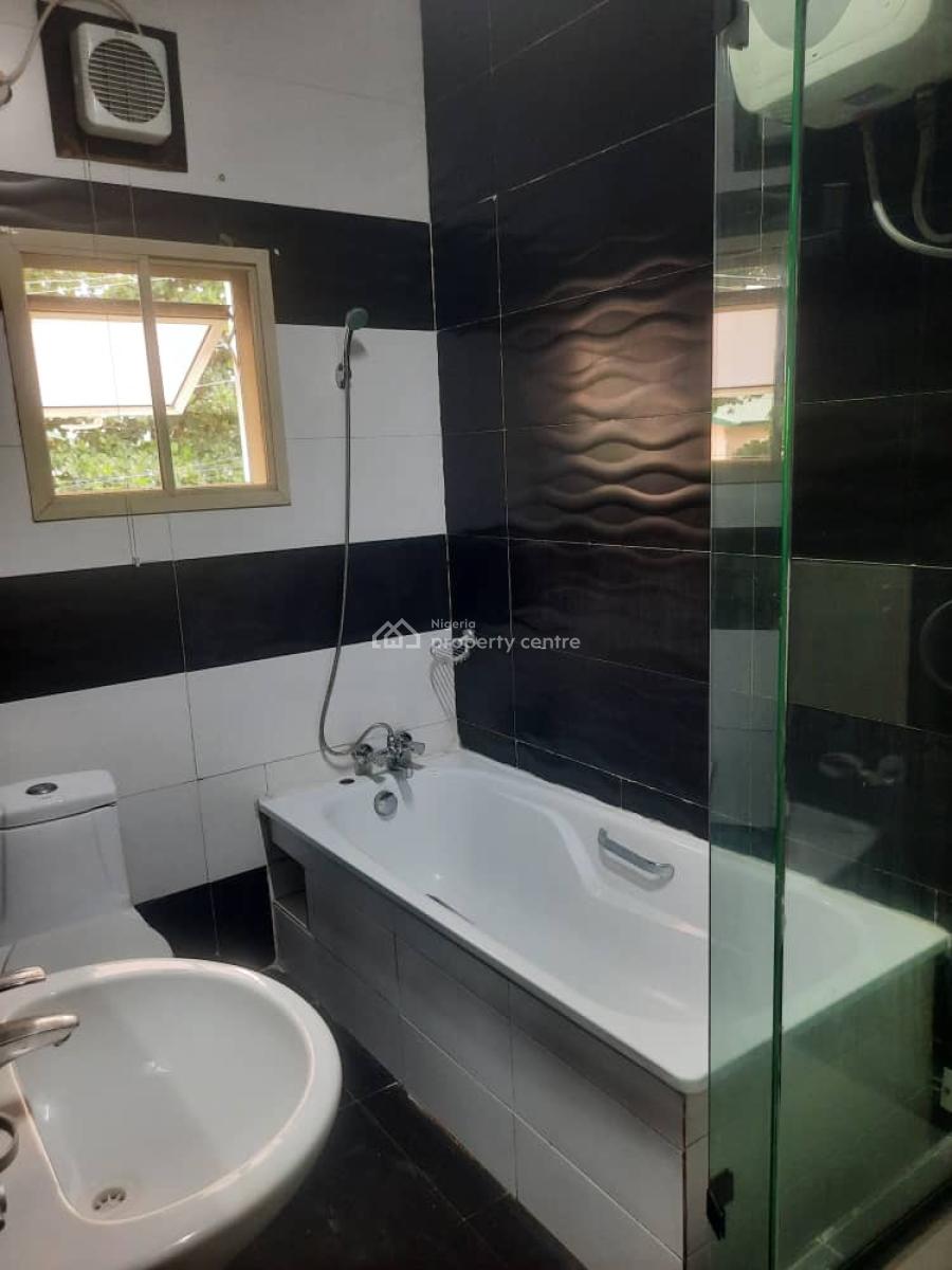 3 Bedroom Apartment with Bq, Gym, Swimming Pool & Childrens Play Area, Lekki Phase 1, Lekki, Lagos, Flat / Apartment for Rent