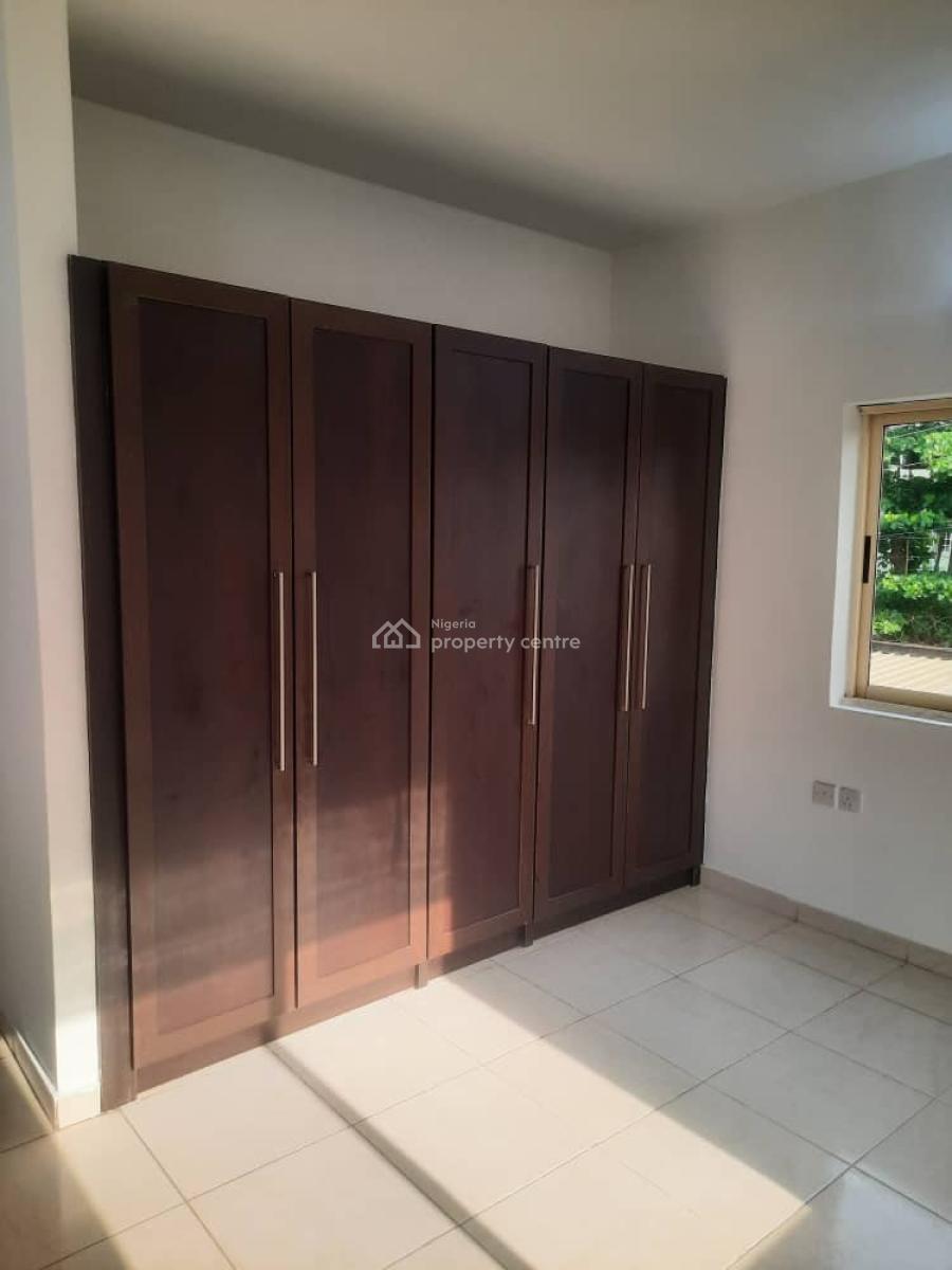 3 Bedroom Apartment with Bq, Gym, Swimming Pool & Childrens Play Area, Lekki Phase 1, Lekki, Lagos, Flat / Apartment for Rent