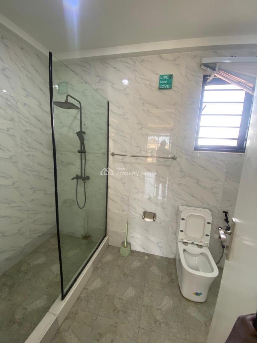 4 Bedrooms Penthouse Floor on 3rd Floor, Lekki Right, Lekki Phase 1, Lekki, Lagos, Flat / Apartment for Rent