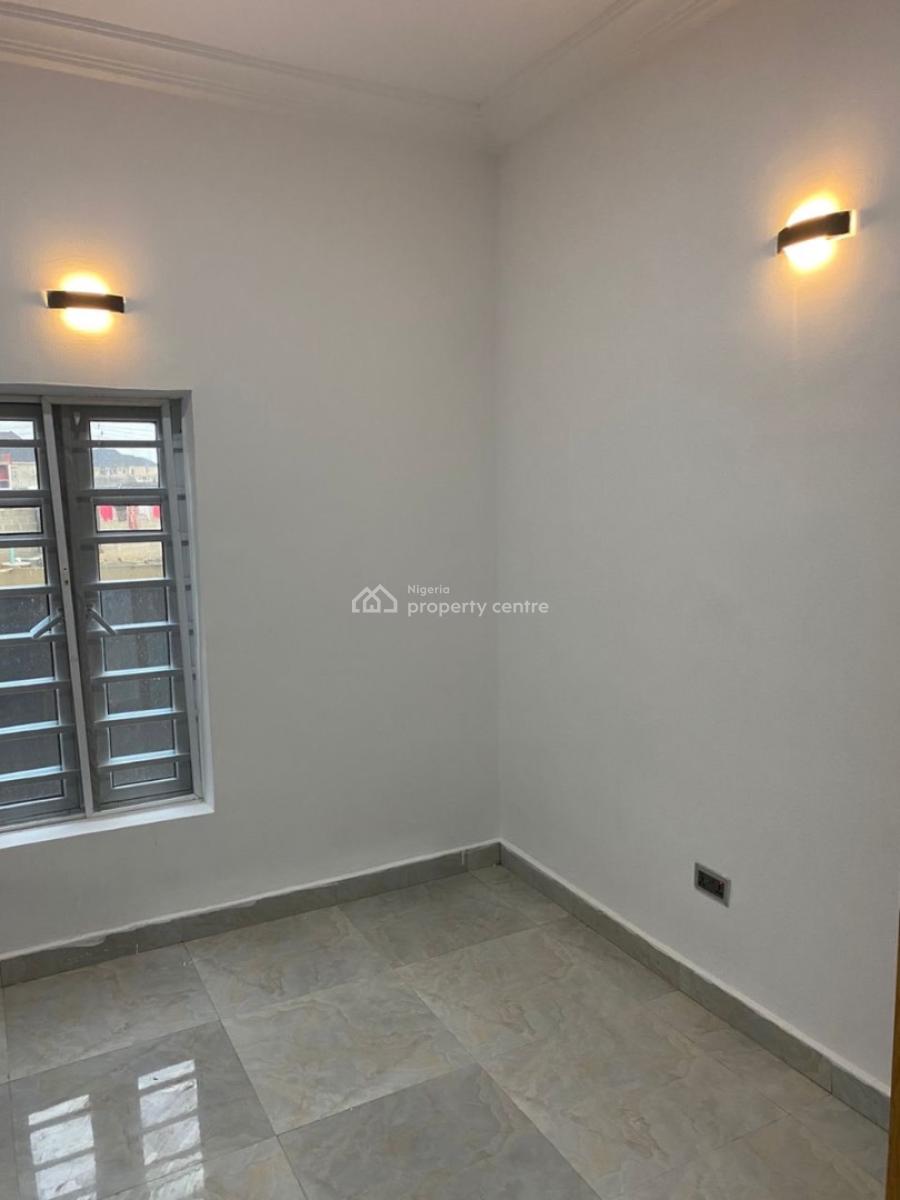 Sharp and Spacious 2 Bedroom Apartment, Hopeville Estate Sangotedo Ajah, Sangotedo, Ajah, Lagos, Flat / Apartment for Rent
