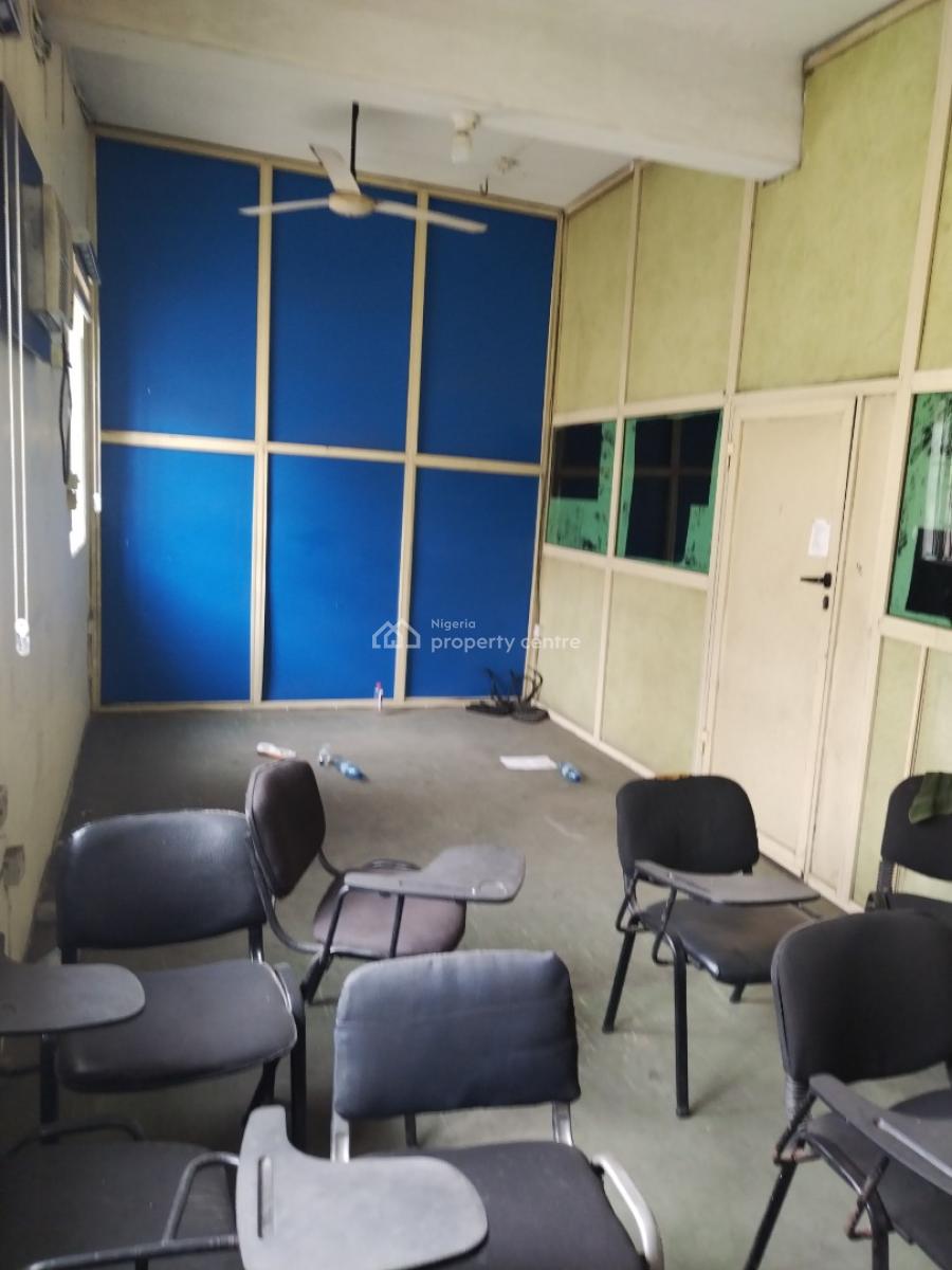 38sqm Office Space, Herbert Macaulay Way, Sabo, Yaba, Lagos, Office Space for Rent