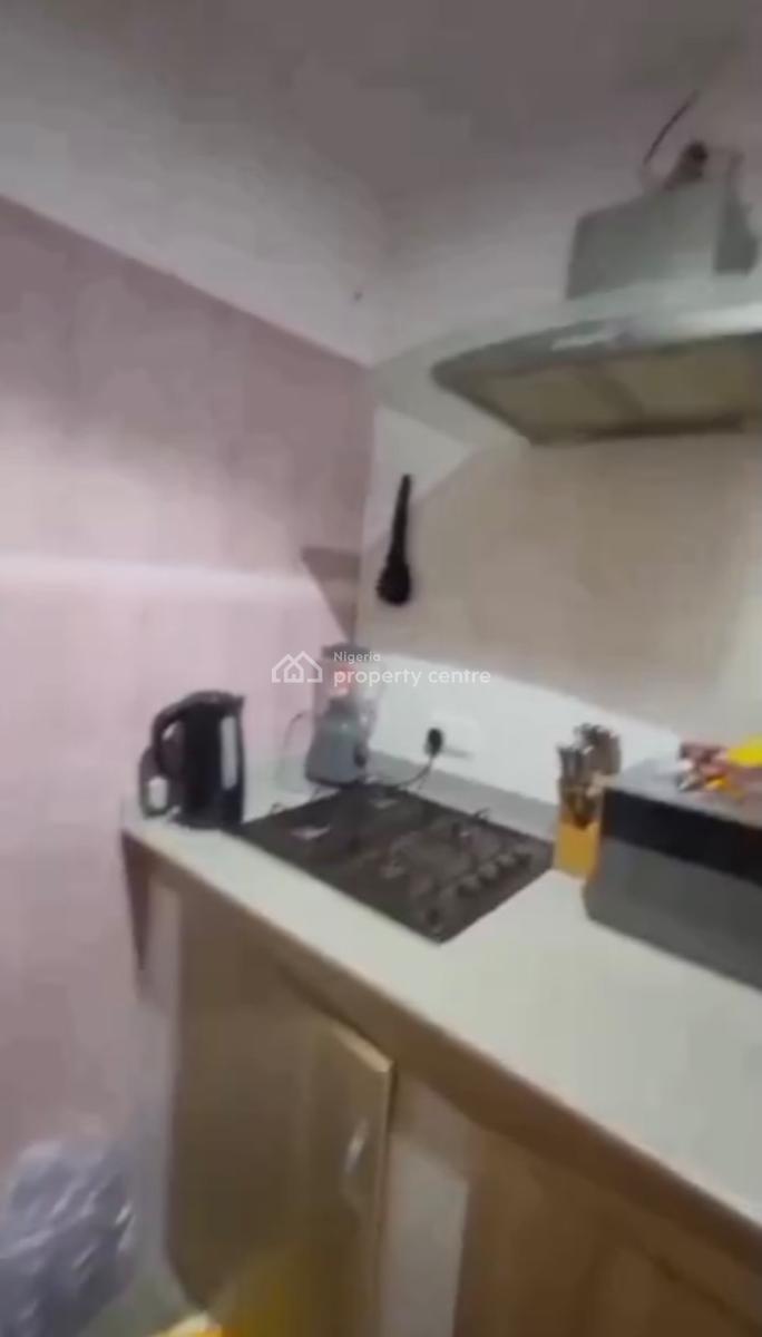 Standard  Unfurnished Mini Flat Upstairs, Off Admirality, Lekki Phase 1, Lekki, Lagos, Mini Flat (room and Parlour) for Rent