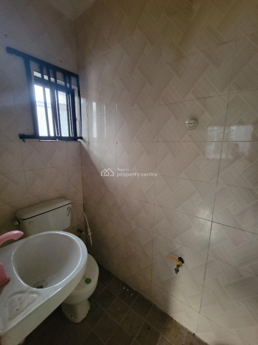 Sharp and Serene 2 Bedrooms Apartment, Ado Road, Ado, Ajah, Lagos, Flat / Apartment for Rent