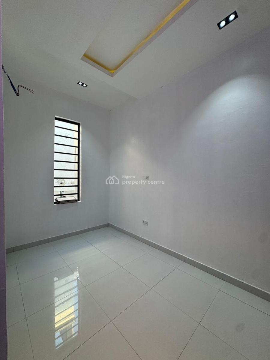 Executive 4-bedrooms Semi-detached Duplex with Bq, Ikota, Lekki, Lagos, Semi-detached Duplex for Sale