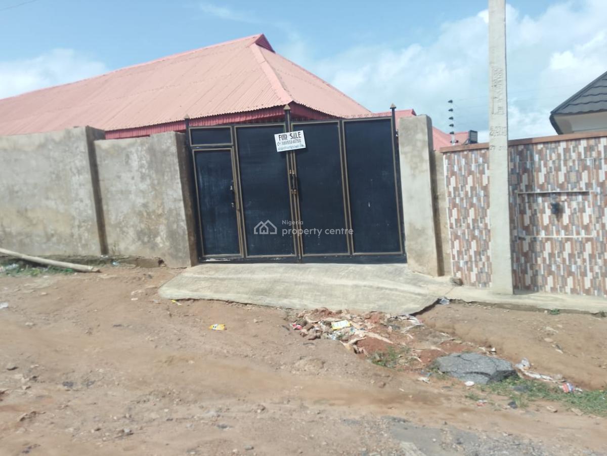 Newly Built Academic Facility Suited for a Secondary School, Peace Estate, Bolorunpelu, Oluwo, Egbeda, Oyo, School for Sale